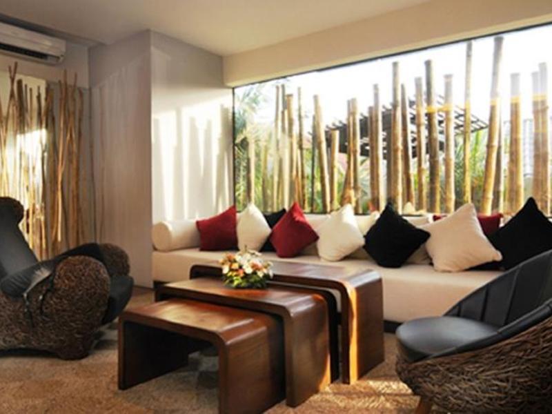 Отель Bamboo House Phuket Карон Экстерьер фото